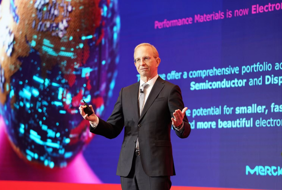 展商動態 | 更名后首露面！默克中國區總裁：中國芯片將復制面板產業，迎來黃金期