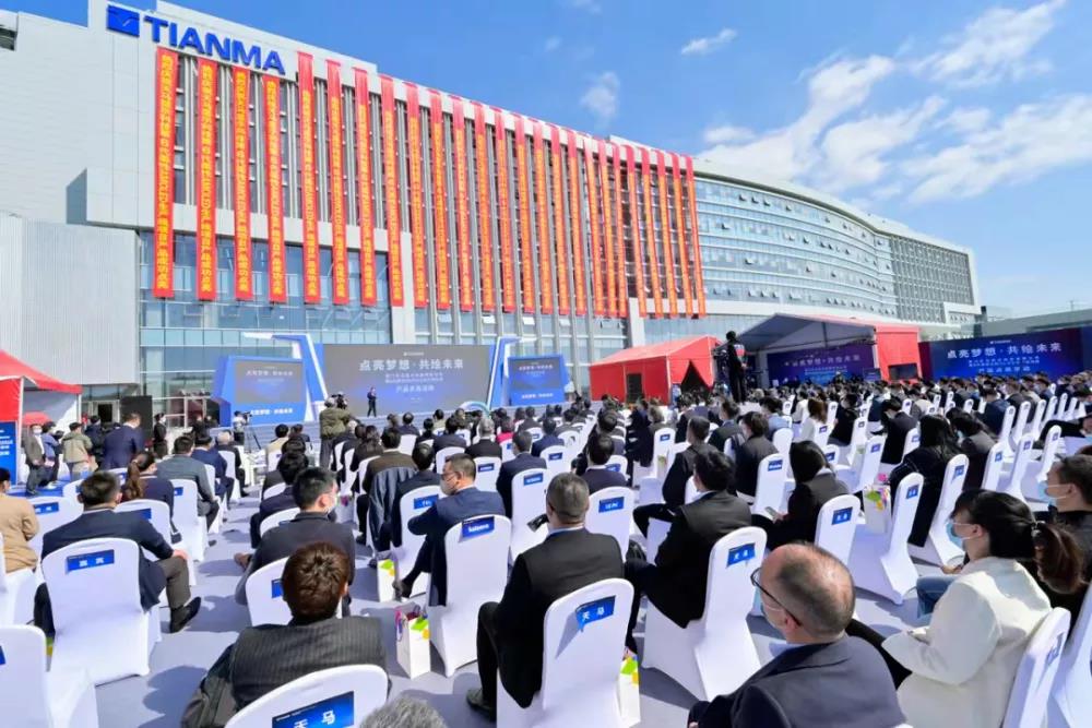 資訊丨天馬廈門第六代柔性AMOLED生產線項目正式點亮；群創2021年盈利大增35倍；2021年全球電視出貨量2.1億臺